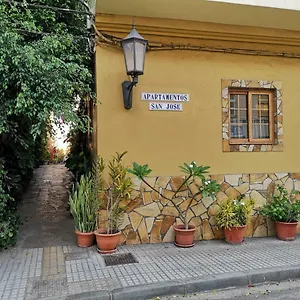 https://apartamentos-san-jose.in-canary-islands.com